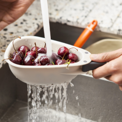 Small Colander with Folding Handles - Droplet
