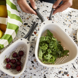Colander with Folding Handle - Droplet