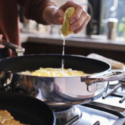 Folding Handle Non-Stick 28cm Frying Pan - Space Steel