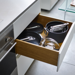 3-Piece Saucepan Set with Folding Handles - Space