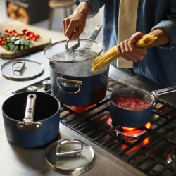 3-Piece Saucepan Set with Folding Handles - Space