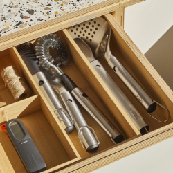 BBQ Turner with Extending Handle - Grillout