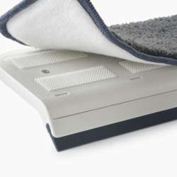 2-in-1 Glass Cleaning Tool - CleanTech