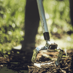 FISKARS Xact Push-pull Weeder 135cm