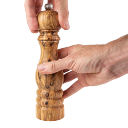 Manual Pepper Mill in Olive Wood 18cm - Paris