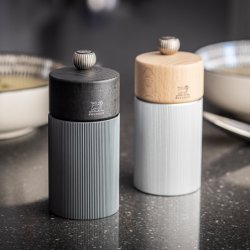 Pepper Mill Dark Wood 12cm - Line