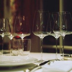 Set of 2 Wine Glasses - Etoile Blanc Excellence