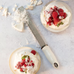 Zester Grater Cashmere Beige - Premium Classic Series