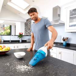 3,6V Dustbuster Handheld Vac for Liquids and Solids