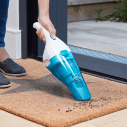 3,6V Dustbuster Handheld Vac for Liquids and Solids