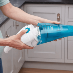 3,6V Dustbuster Handheld Vac for Liquids and Solids