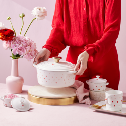 Cocotte Redonda com Corações 22cm - L'Amour