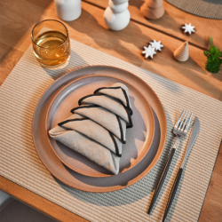 Plate ᴓ26,5cm Almond - Saisons