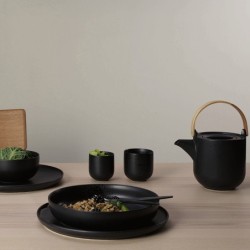 Teapot with Wooden Handle 600ml – Coppa Kuro